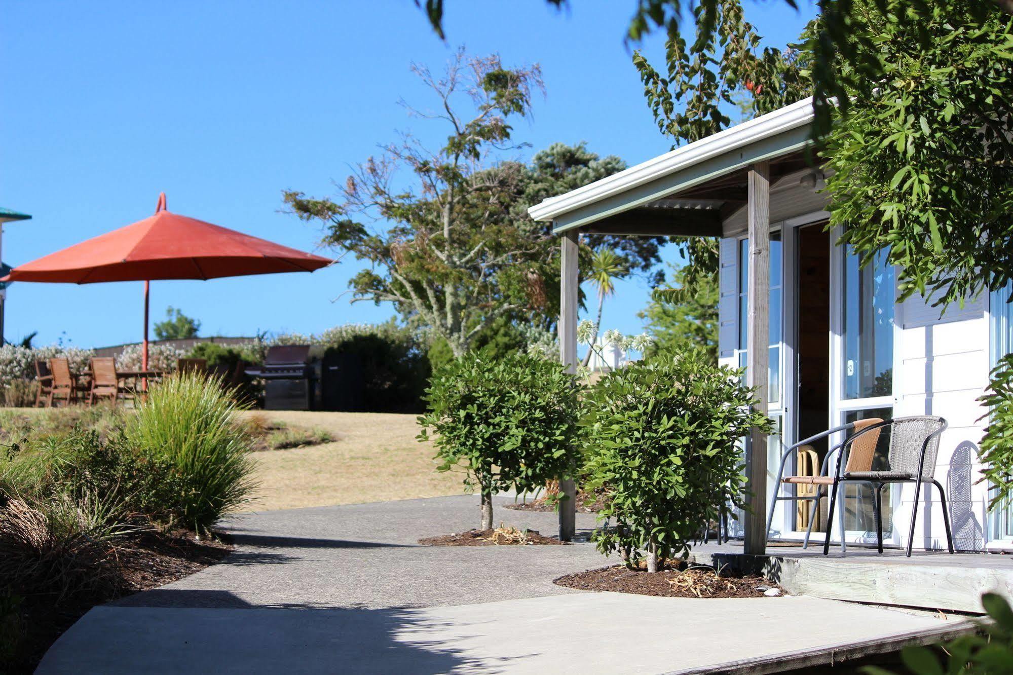 Pauanui Pines Motor Lodge Eksteriør bilde