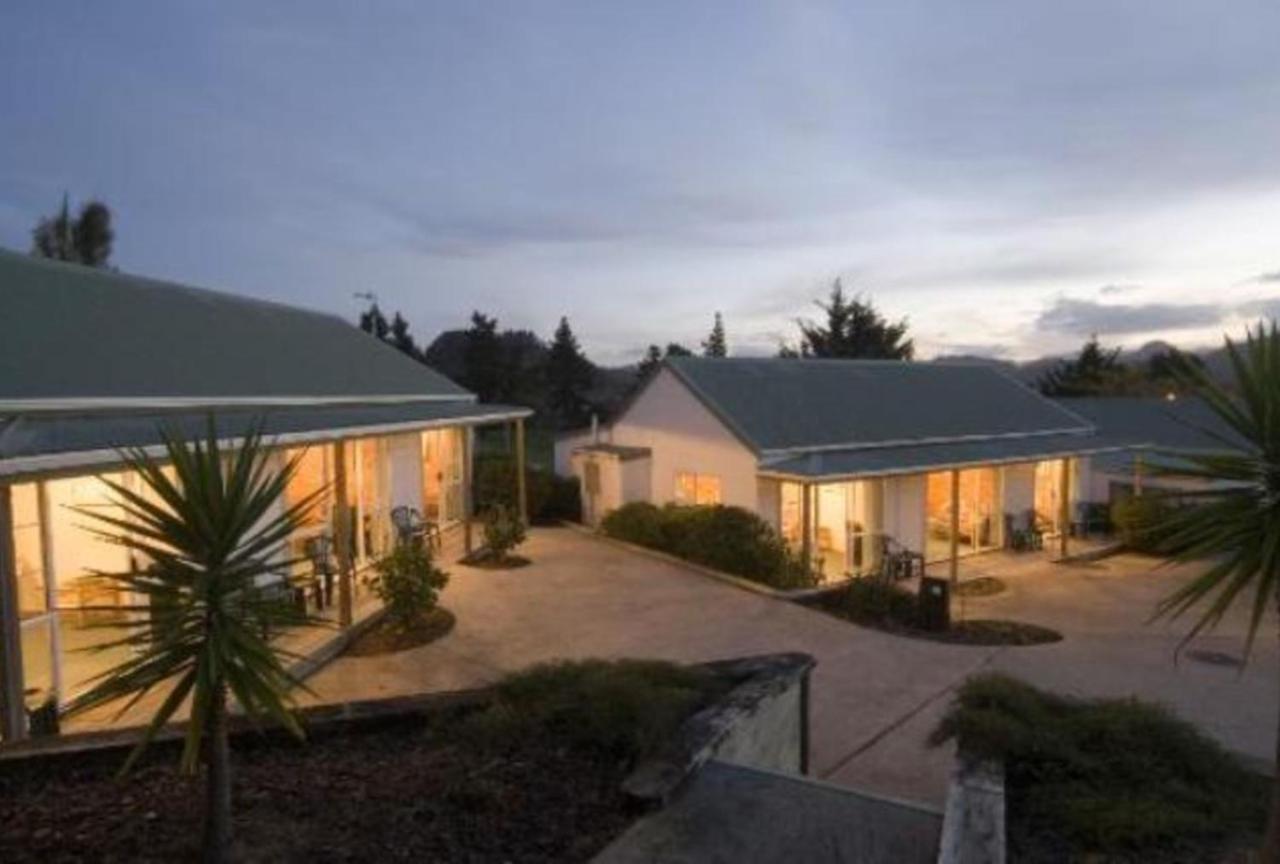 Pauanui Pines Motor Lodge Eksteriør bilde