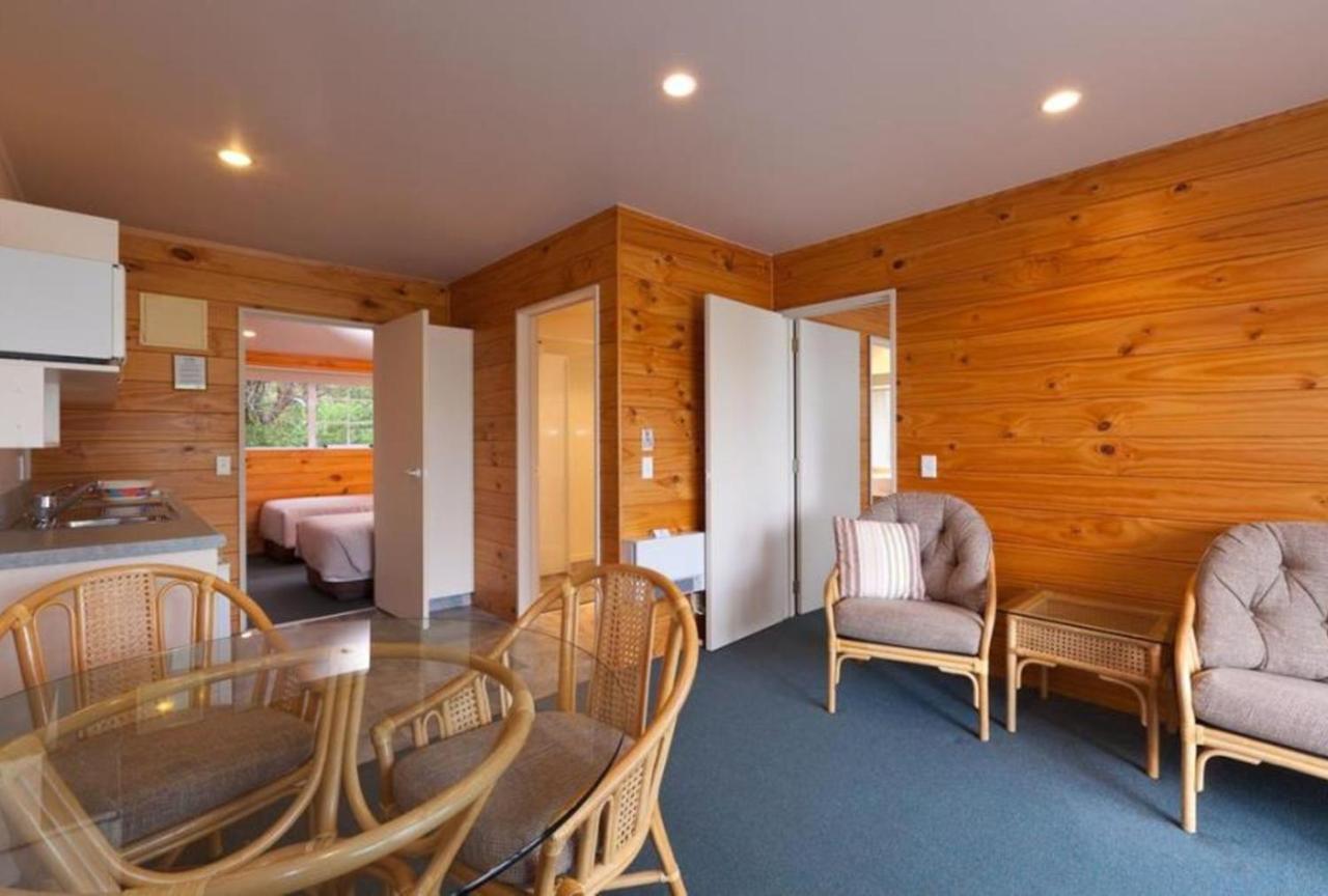 Pauanui Pines Motor Lodge Eksteriør bilde