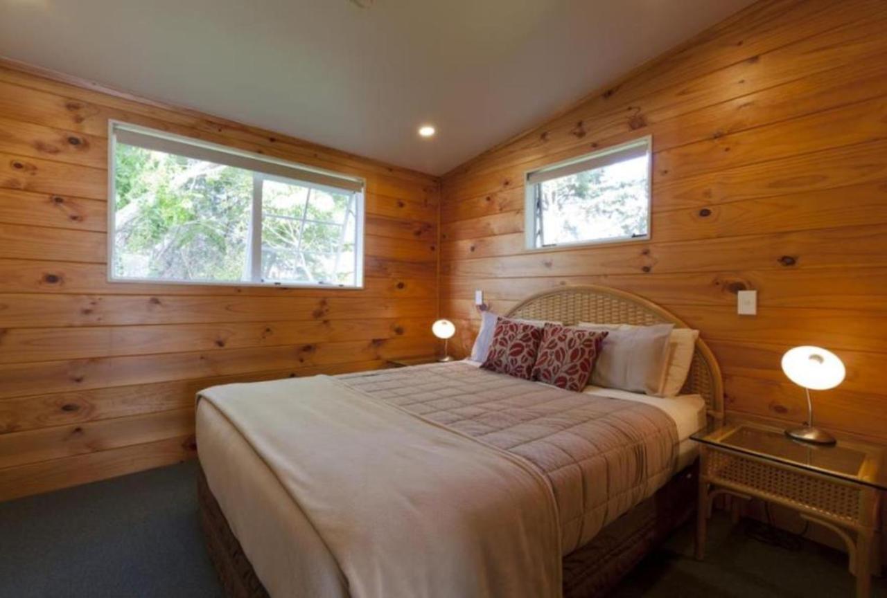 Pauanui Pines Motor Lodge Eksteriør bilde